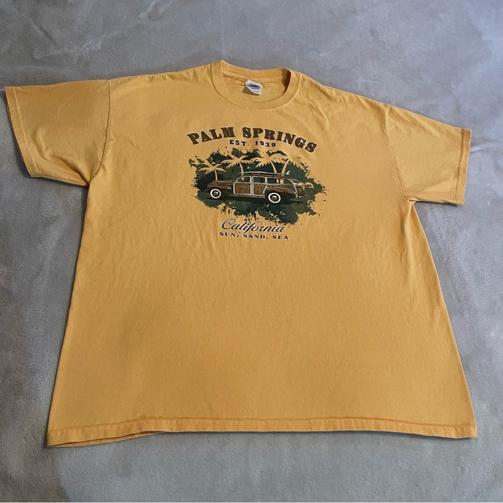 Car Shirt Men XL Yellow‎ Graphic Palm Springs California Streetwear Workout Tee